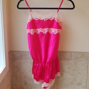 Satin sleep romper💕💋